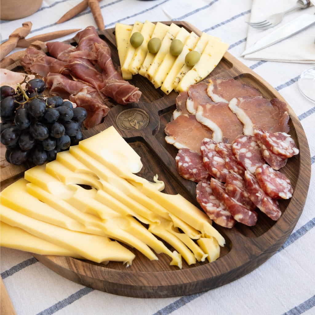 Ciervo Guayubira Pizza & Serving Board – Double-Sided Argentine Hardwood Board